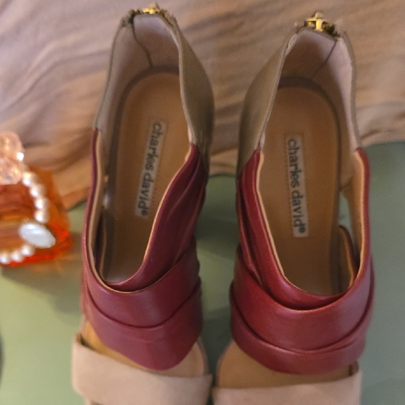 Charles David Red and Tan Platform Heels - Picture 8 of 14